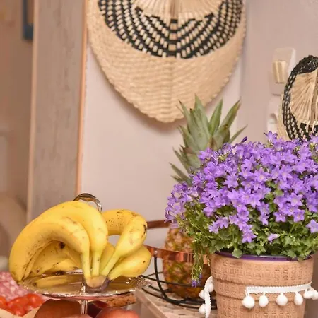 Hospitality In Mythical And Historical Peloponnese1 דירה Posidhonía